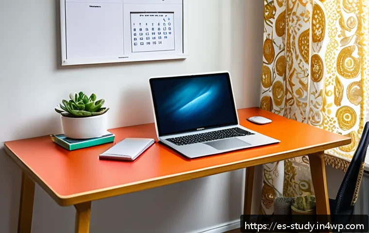 온라인 학습 자원 관리 기술 - A modern home study desk setup for a Spanish-speaking student, featuring a sleek laptop displaying a...
